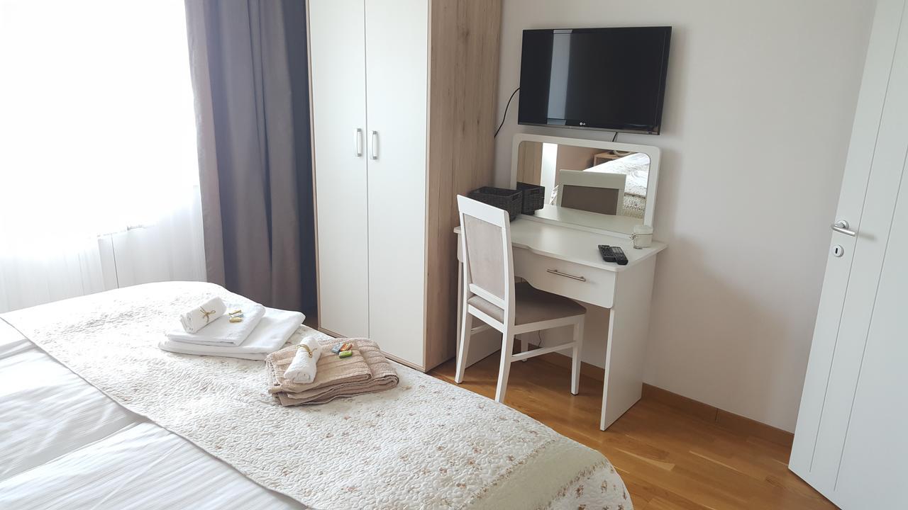 Prestige Apartment Tuzla Bagian luar foto